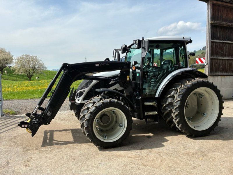 Valtra A 104