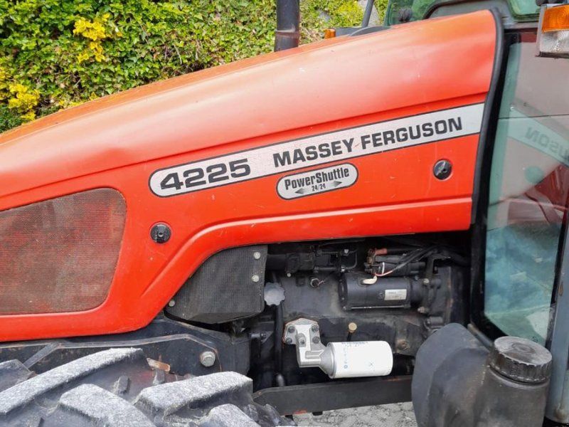 Massey Ferguson 4225-2 LP