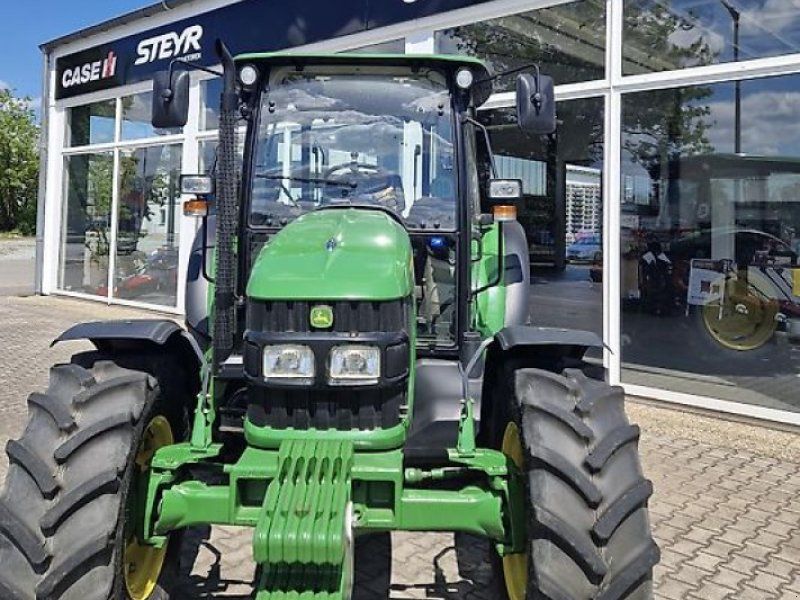 John Deere 5070 M