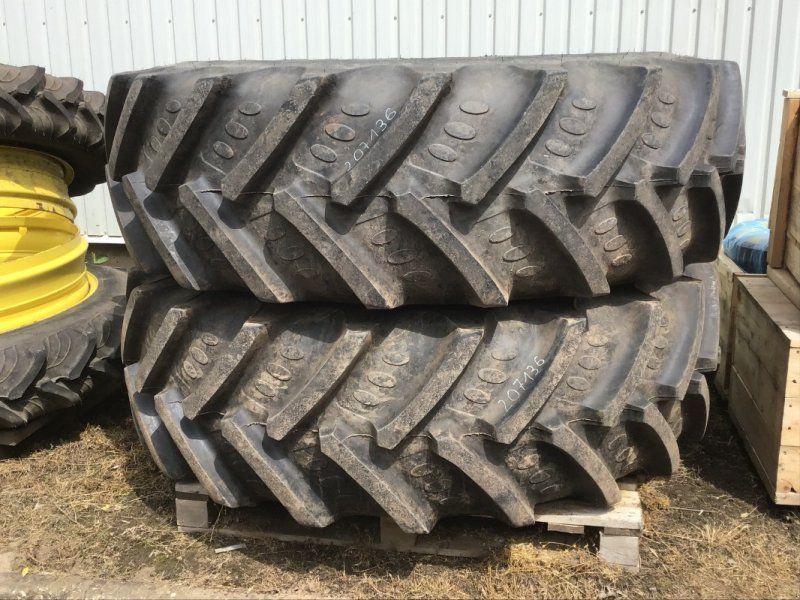 BKT 520/85R38