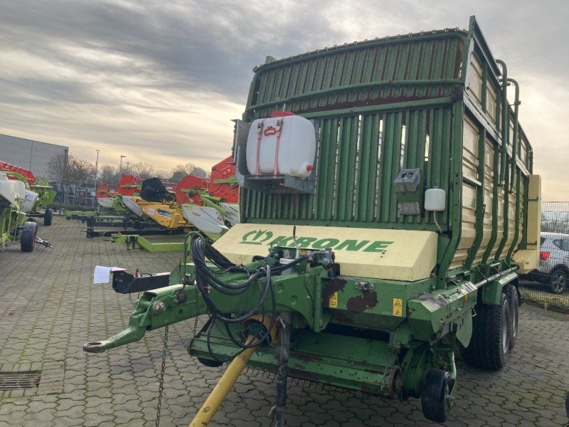 Krone Titan 6/42