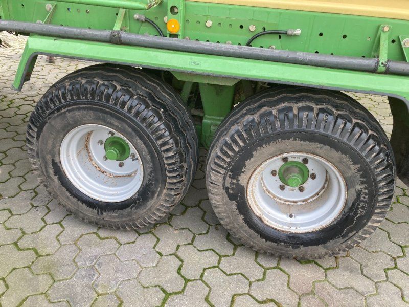 Krone Titan 6/42