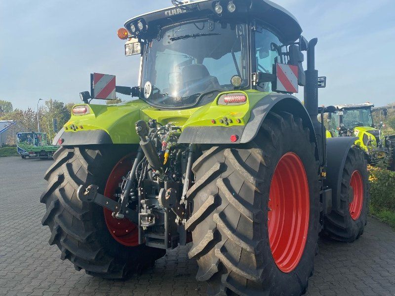 Claas Arion 660 Cmatic