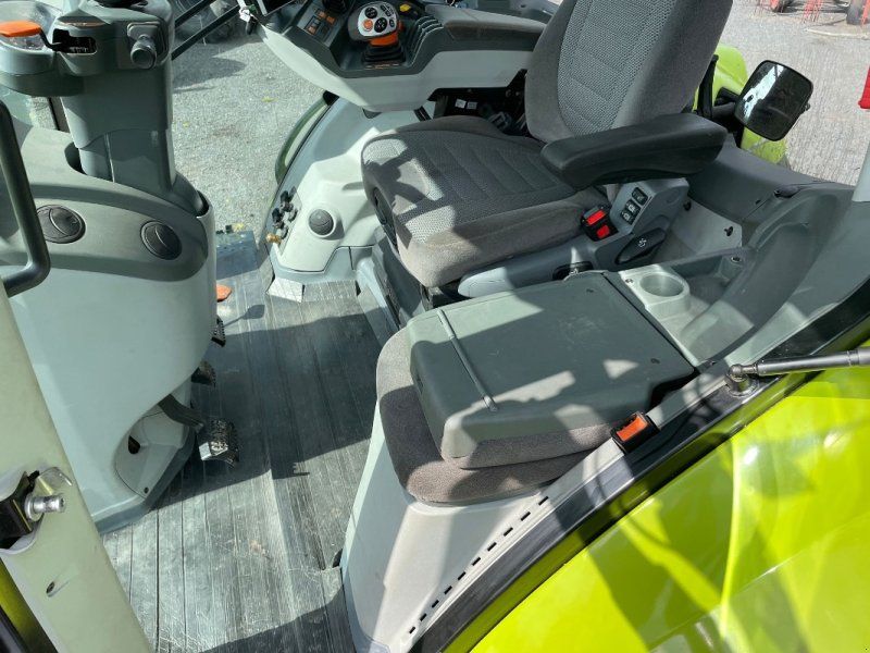 Claas Axion 810 CM