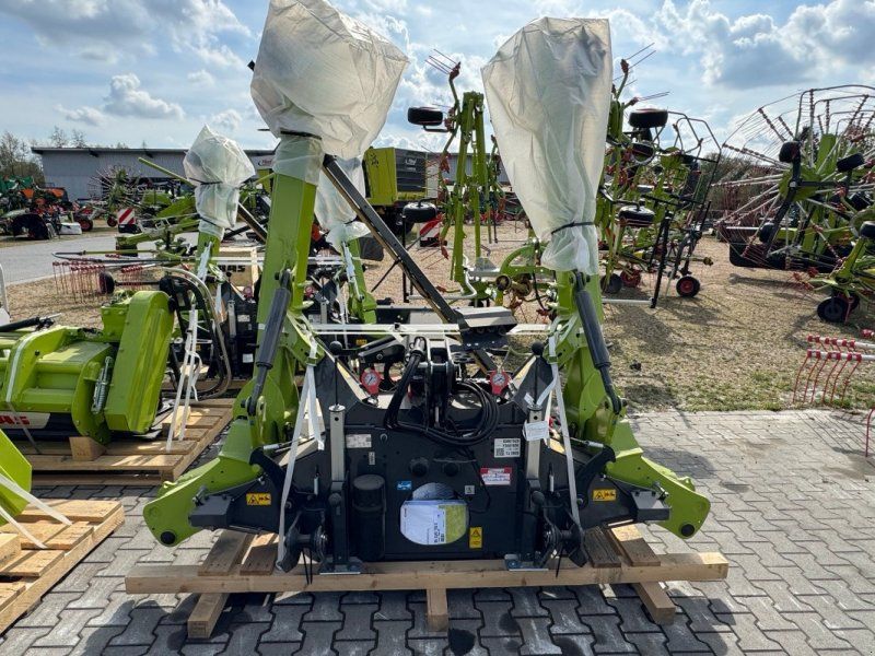 Claas Disco 9300 Direct Swather