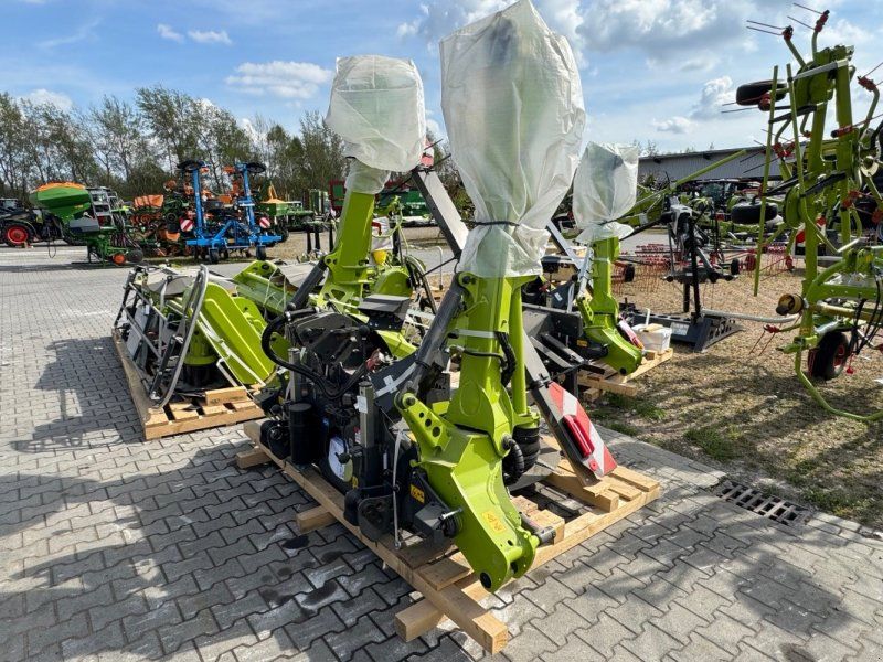 Claas Disco 9300 Direct Swather