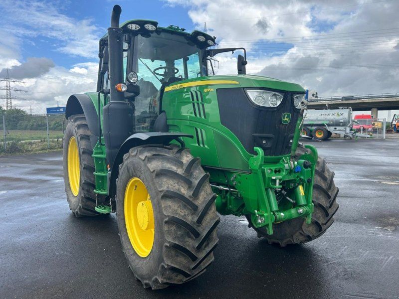 John Deere 6195M