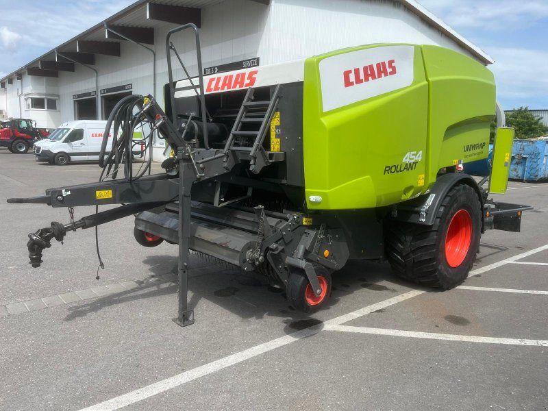 Claas ROLLANT 454 RC UNIWRAP