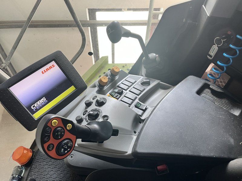 Claas Tucano 560 + Vario 620