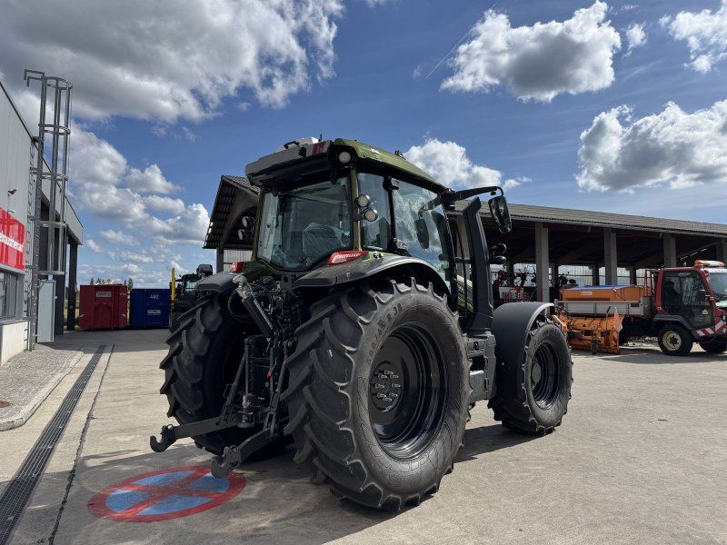 Valtra G135 VERSU