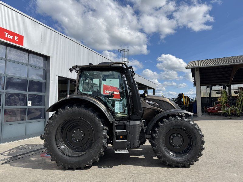 Valtra N175