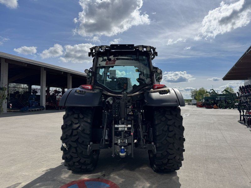 Valtra N175