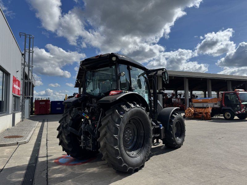 Valtra A 115