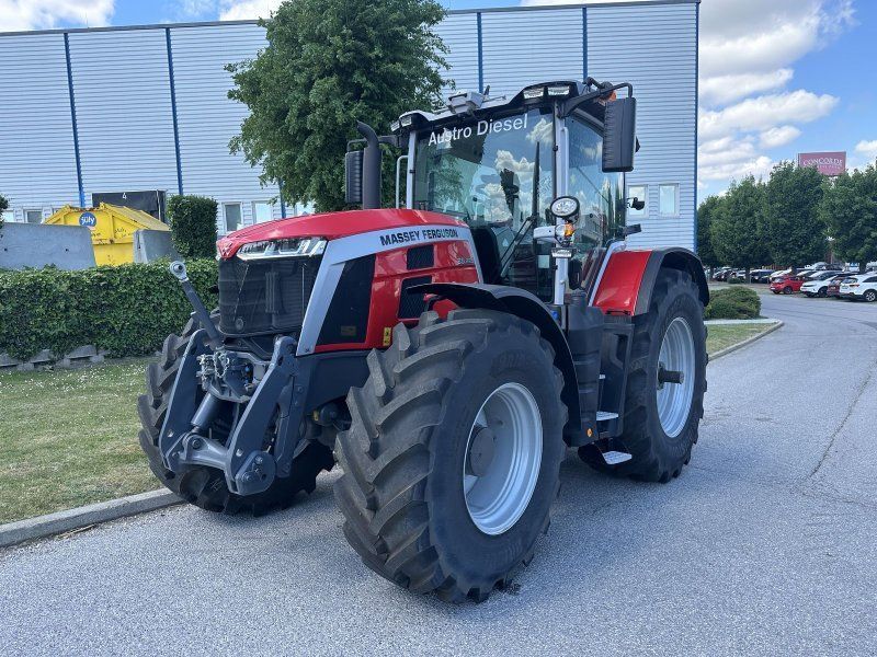 Massey Ferguson 8S.225