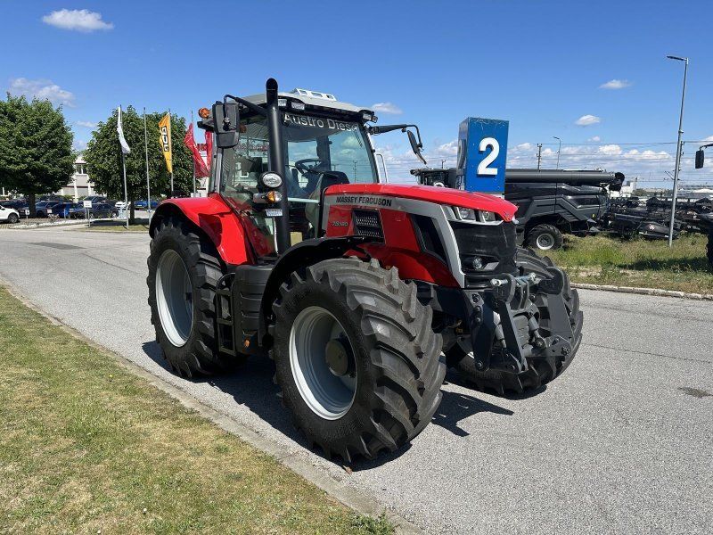 Massey Ferguson 7S.180