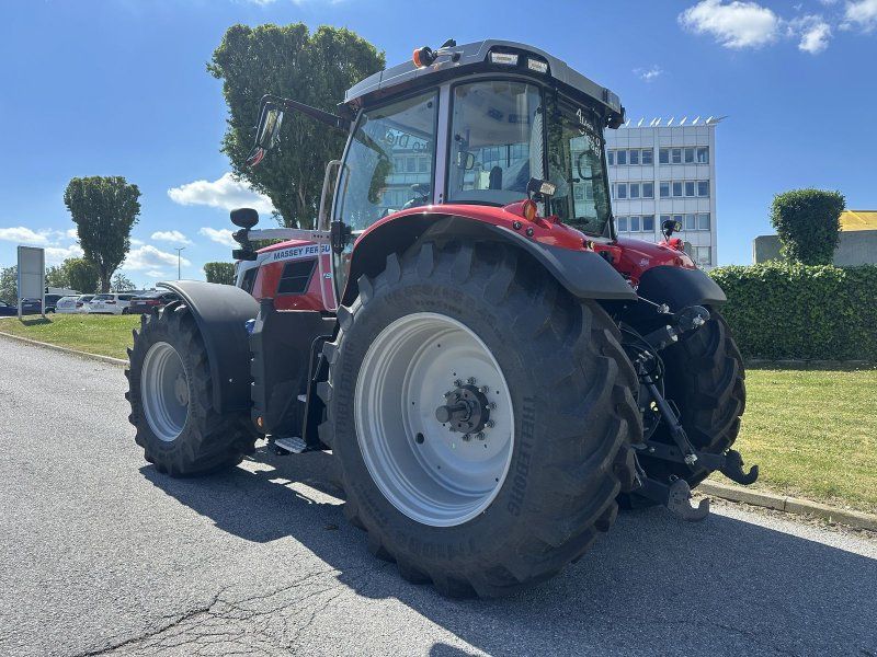 Massey Ferguson 7S.180
