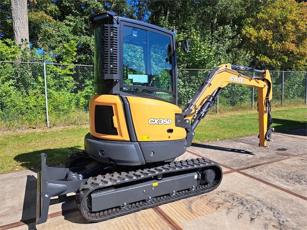 CASE Construction CX35D