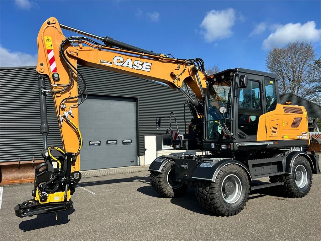 CASE Construction WX140E