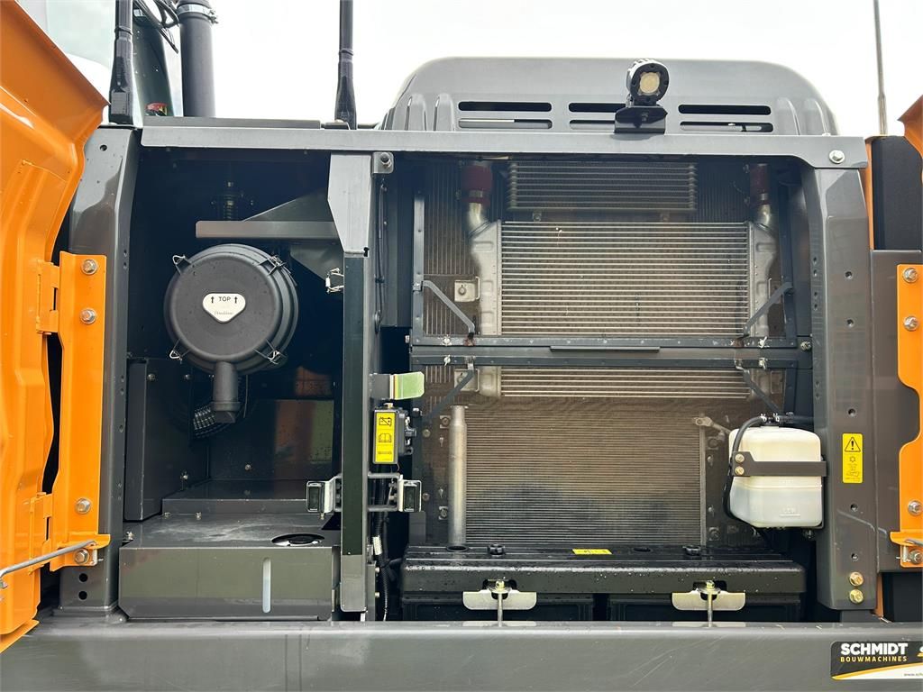 CASE Construction CX250E