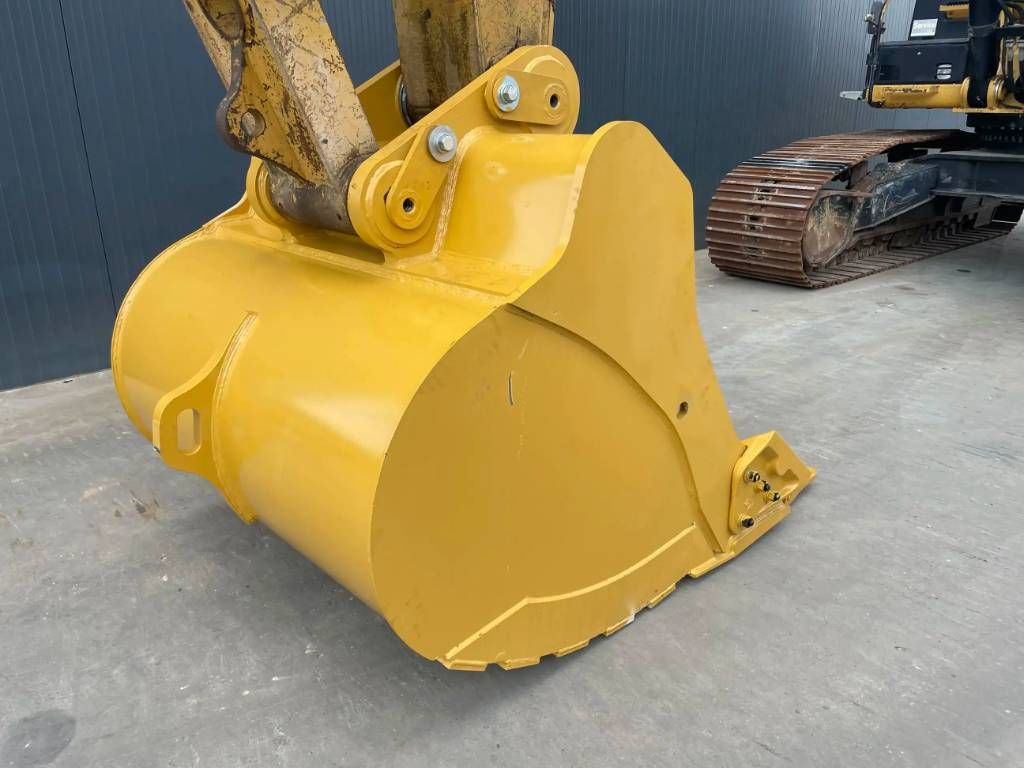 CAT 349D - TB
