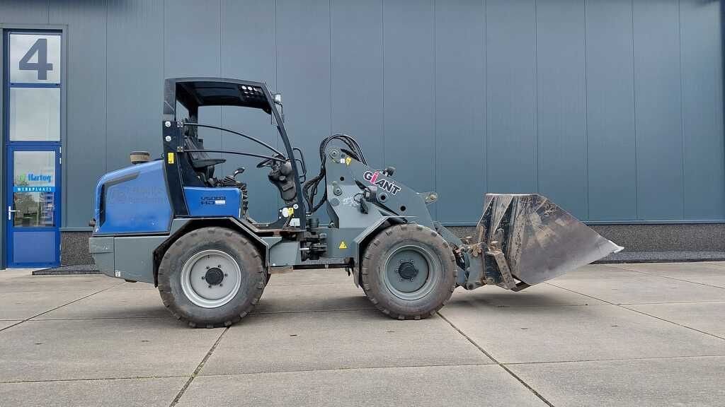 Giant V5003HD