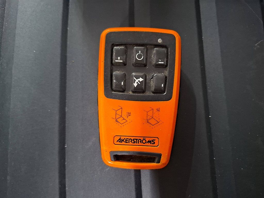 SCANIA P250 19.5t airco lift