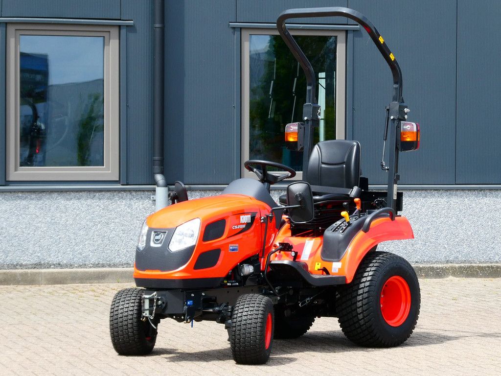 Kioti CS2510 4wd HST / 0001 Draaiuren / Actieprijs