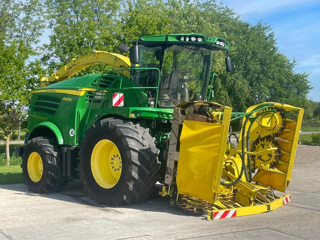 John Deere 8400 I Maishakselaar Hakselaar Graspick up Kemper
