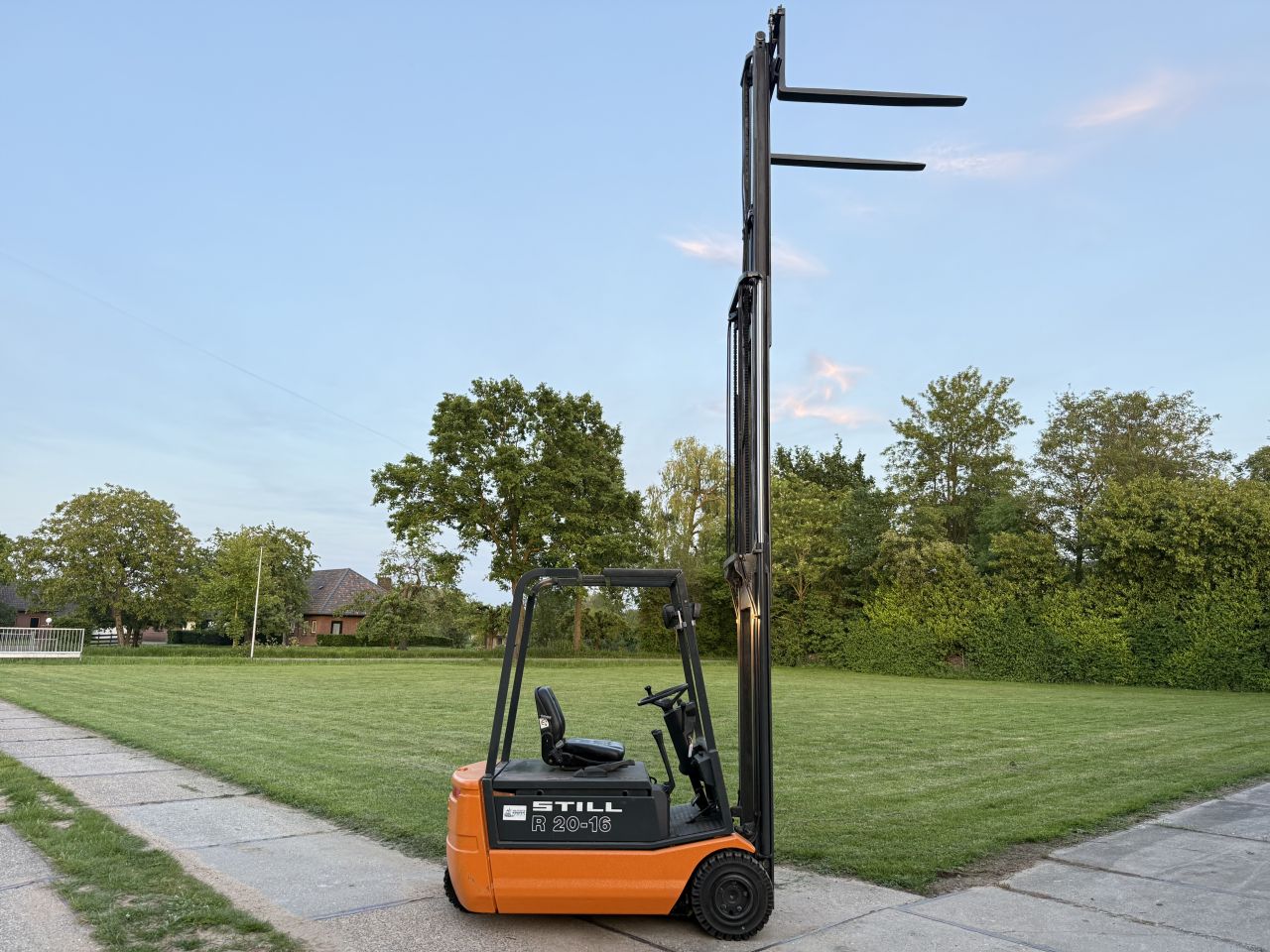 Still 1600KG elektrisch 3-delig 514cm freelift 4 ventielen