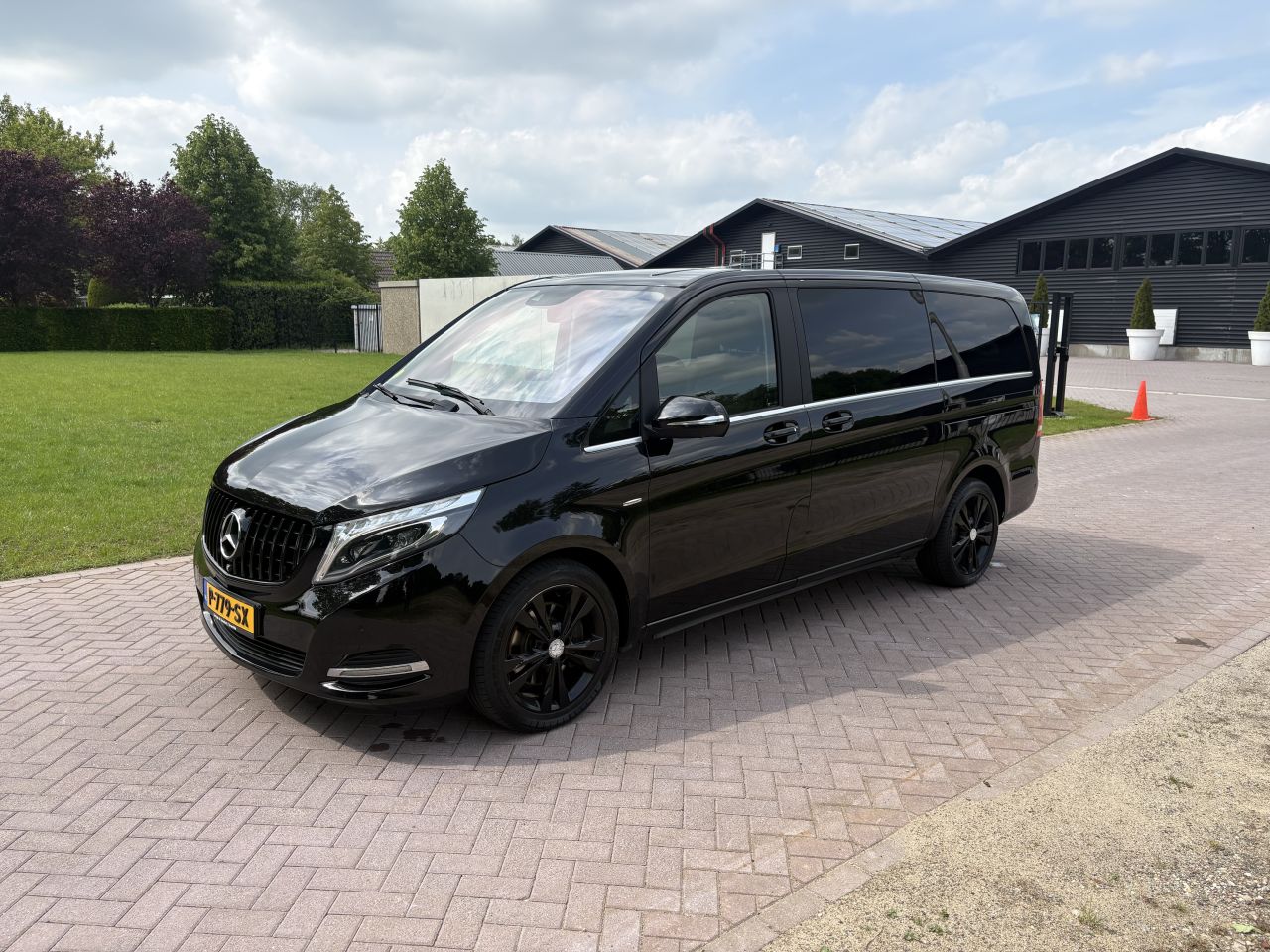 MERCEDES-BENZ V 220 V-KLASSE automaat