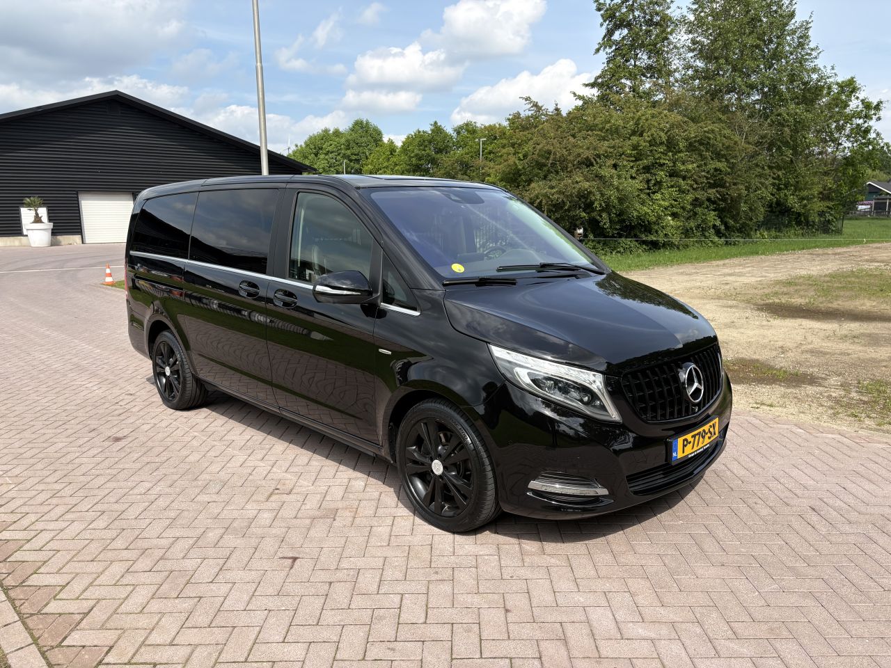 MERCEDES-BENZ V 220 V-KLASSE automaat