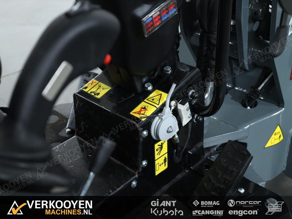 2026 Giant G2300 HD VK10070