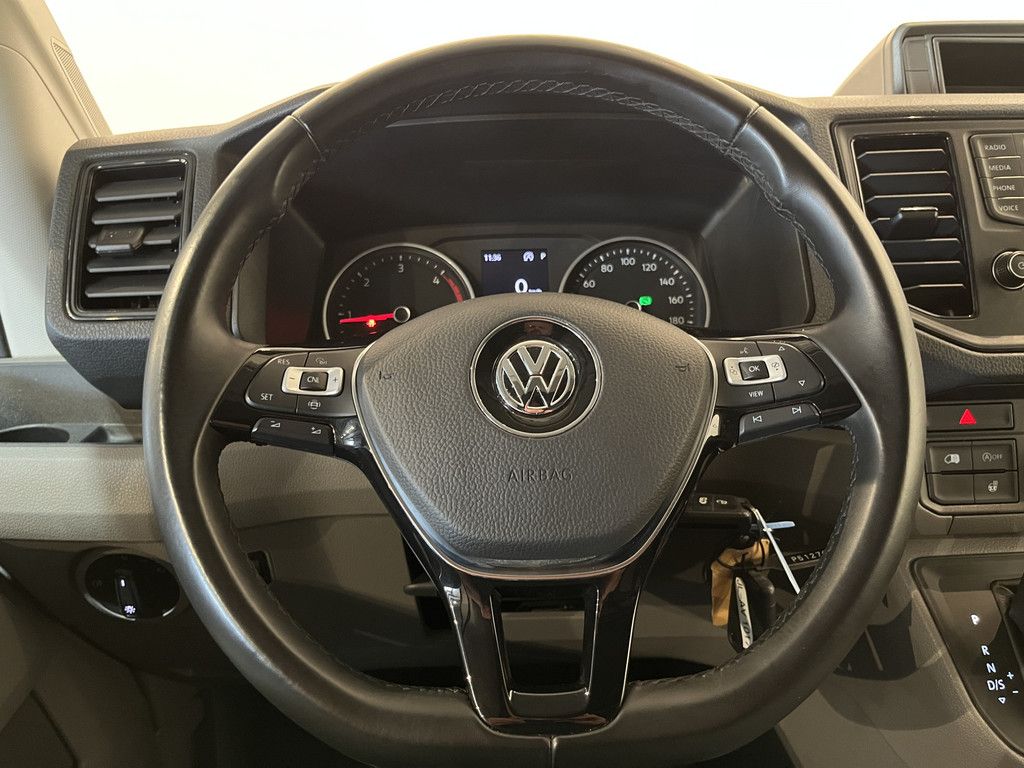 Volkswagen Crafter 50 2.0 TDI L3H3 180 PK DL Dubbel Lucht Automaat / Trekhaak 3.500 KG / Aluca Kast / Airco / Cruise Control / CarPlay / Camera / 34.300 KM !!
