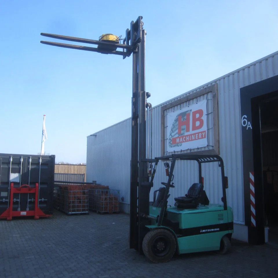 Mitsubishi Heftruck FB30K, elek., triplex, side shift, HH 4.70 mtr.