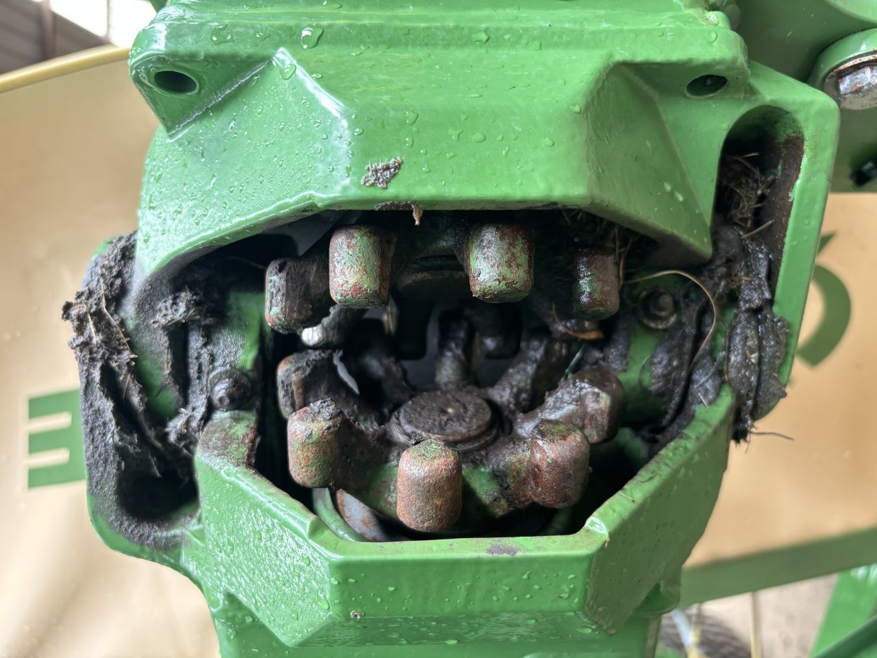 Krone kwt 1300 plus schudder