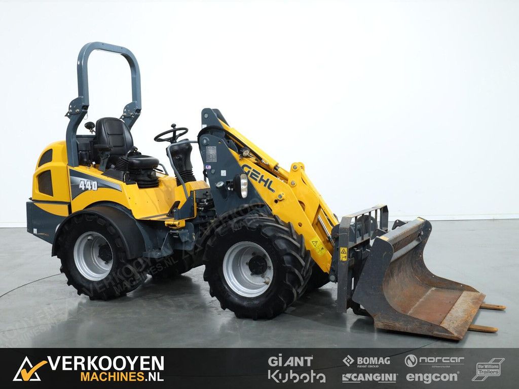 2019 Gehl AL 440 VK10817 Mustang 406