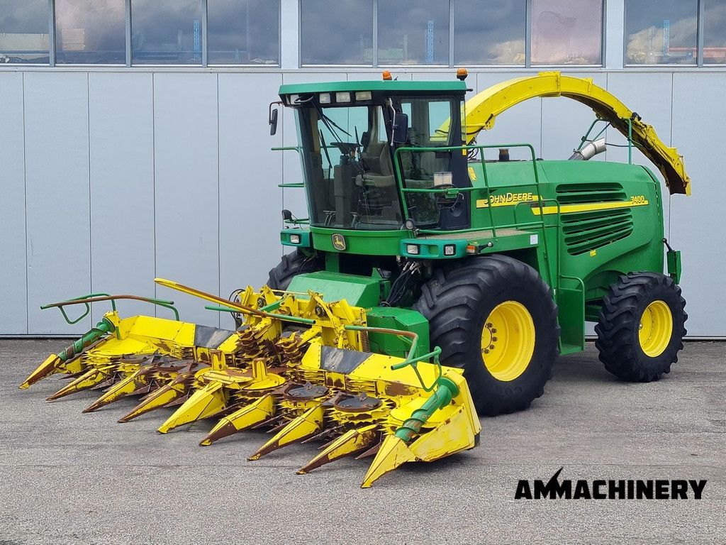 John Deere 7400