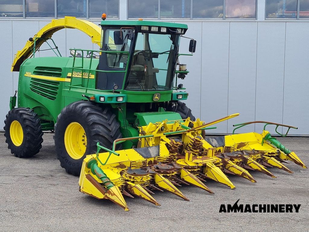 John Deere 7400