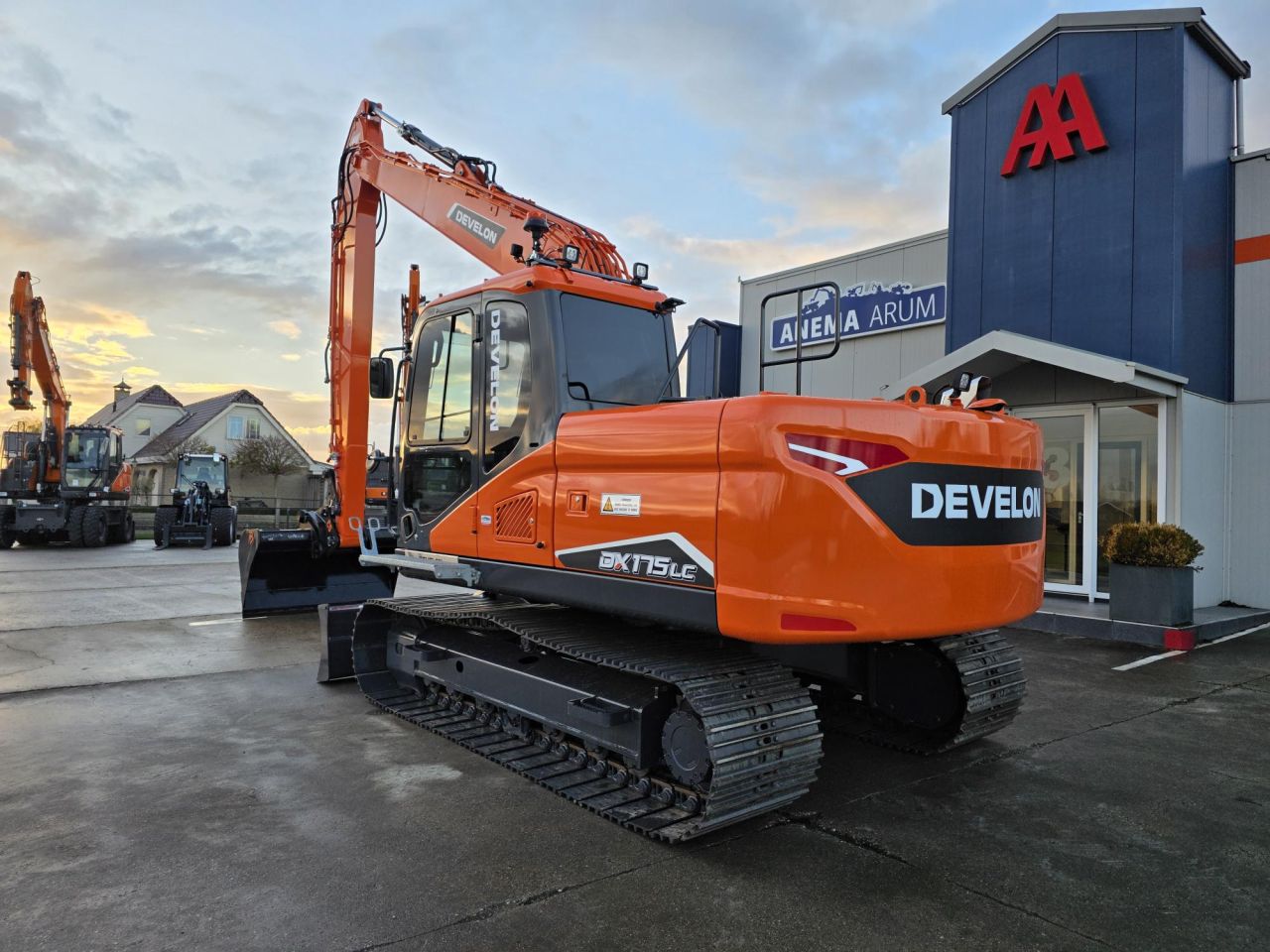 Develon DX140LC-7