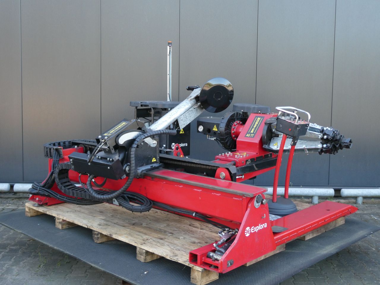 CORGHI Banden De en Monteermachine