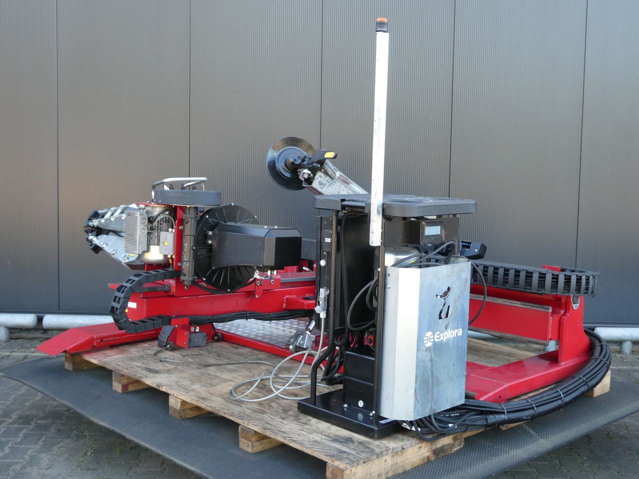 CORGHI Banden De en Monteermachine