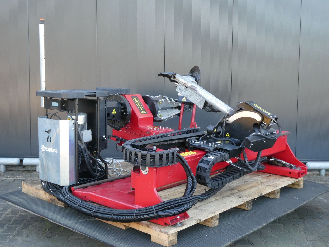 CORGHI Banden De en Monteermachine