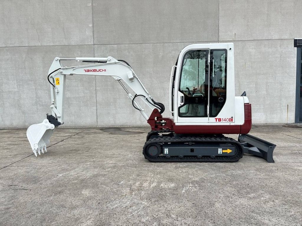 Midi excavator Takeuchi TB140C Diesel 2014