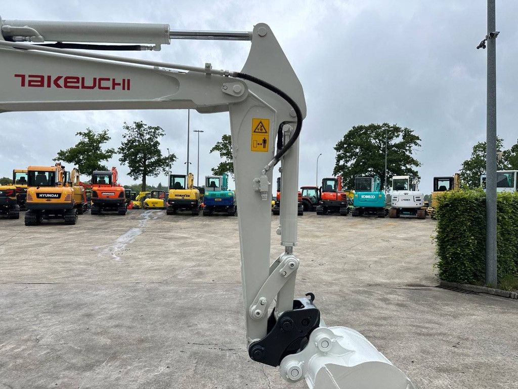 Midi excavator Takeuchi TB140C Diesel 2014