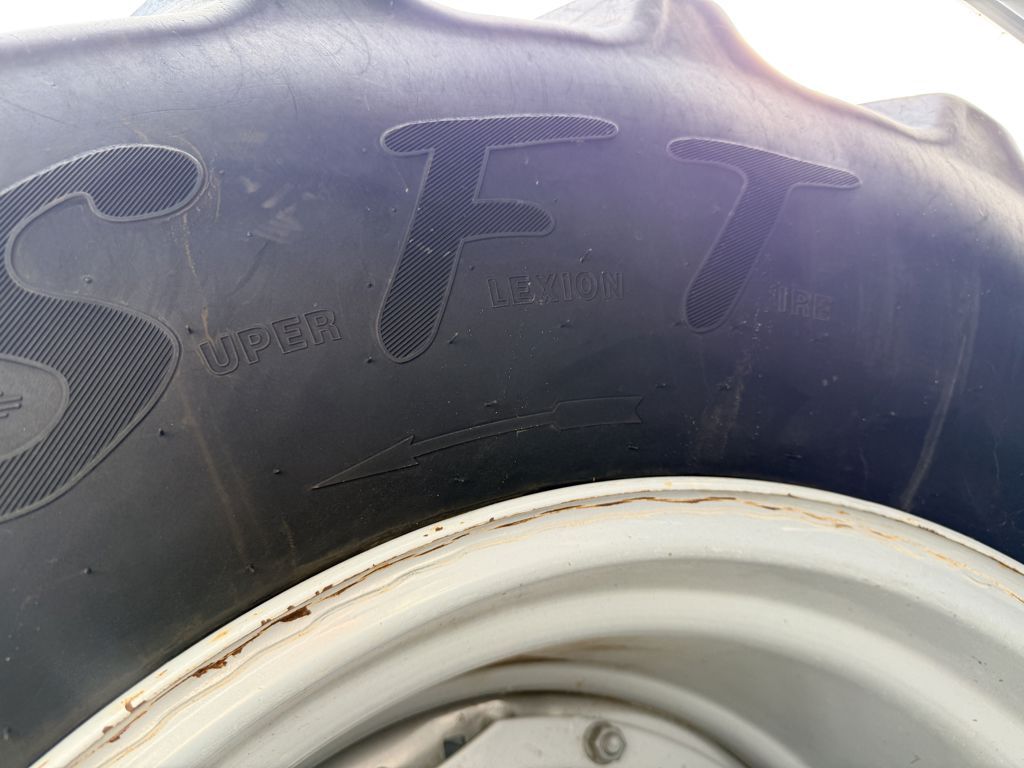 Trelleborg 710/70R42 & Mitas 600/70