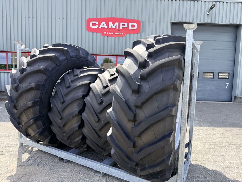 Trelleborg 710/70R42 & Mitas 600/70