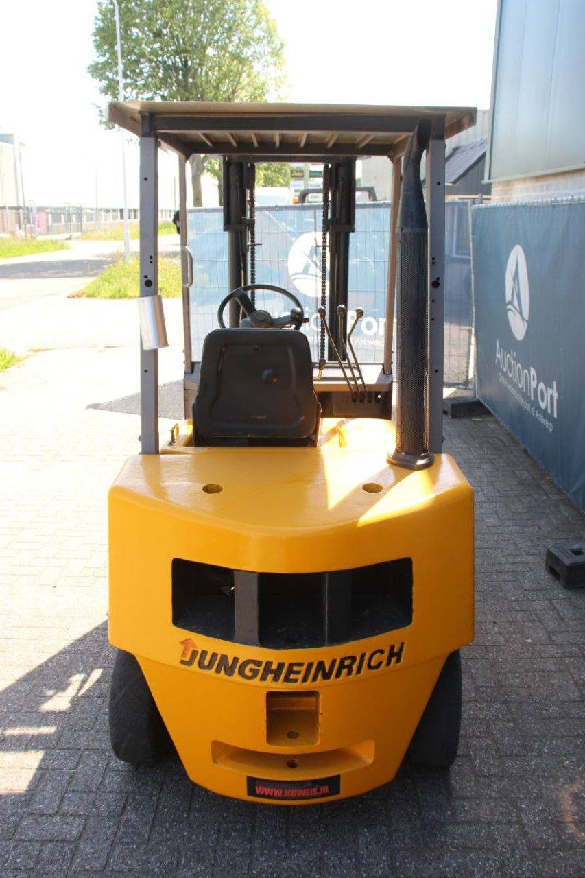 Heftruck Jungheinrich DFG25 Diesel 2500kg 3.2m 1993