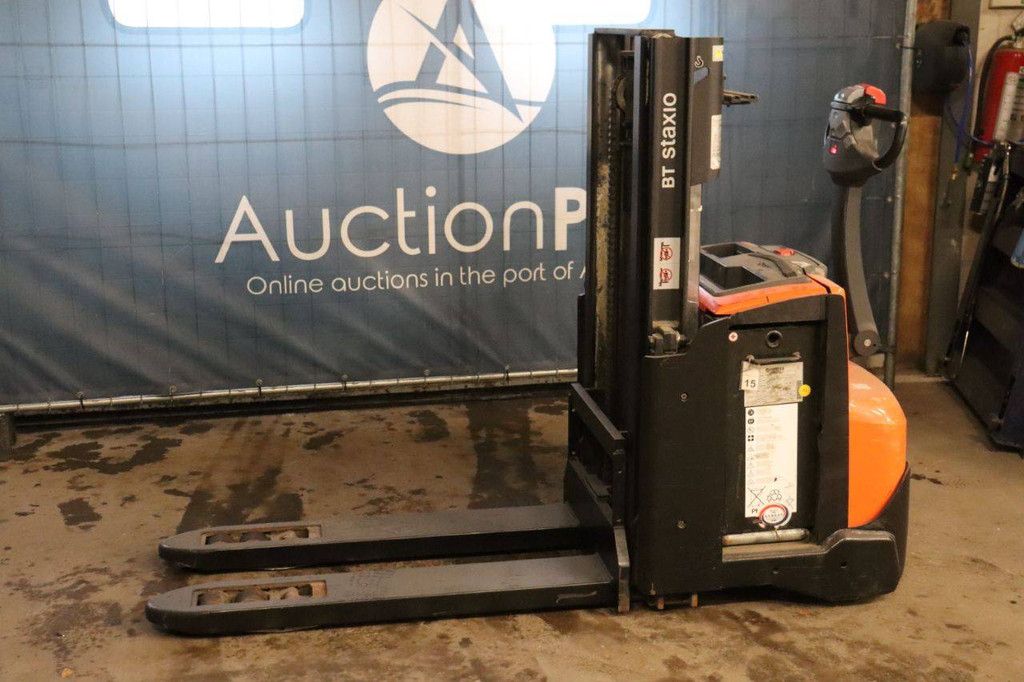 Stapelaar BT SWE200D Elektrisch 2000kg 2013