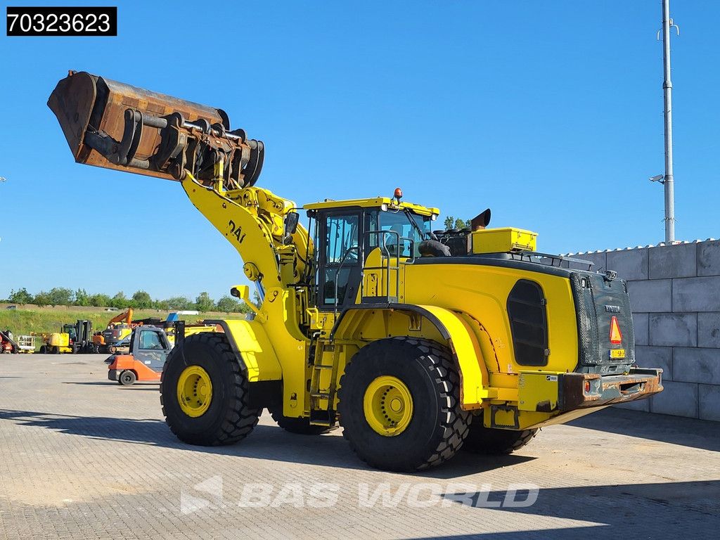 Hyundai HL980 High Tip Bucket