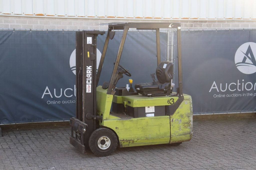 Clark CTM16S Elektrogabelstapler 1600 kg 3,3 m 2001